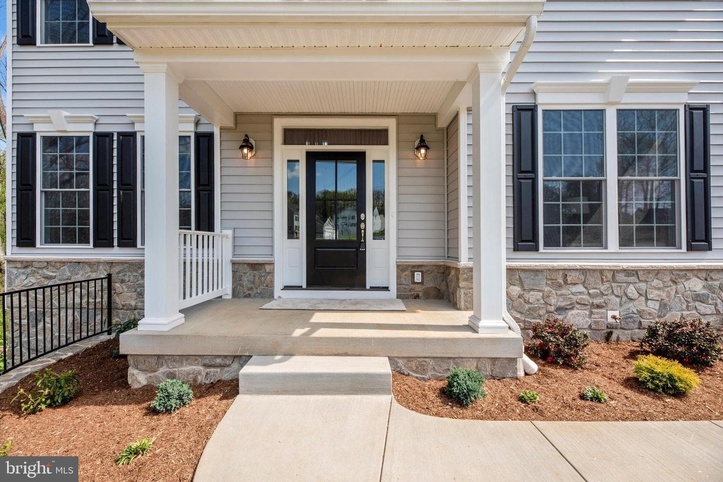 112 Whirlaway Court photo 5