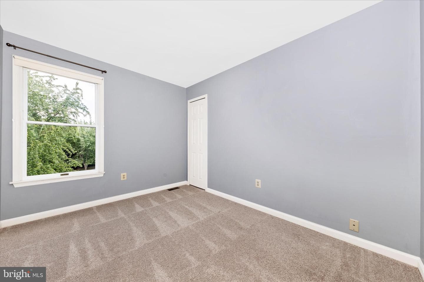 2679 Leslie Road photo 29