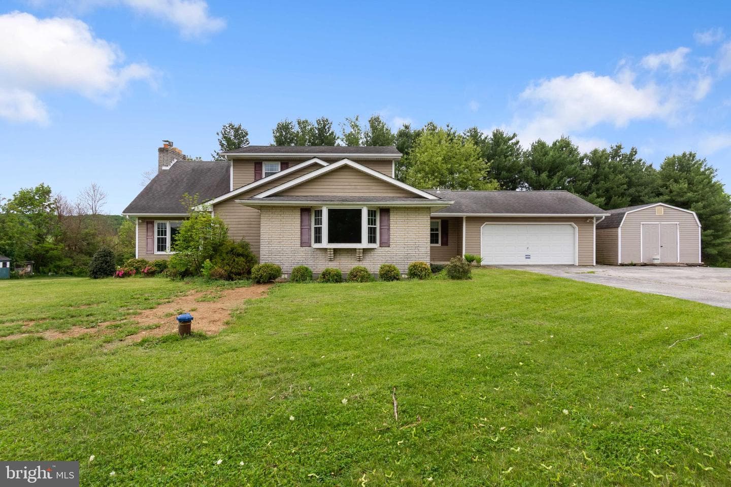 1525 Bachmans Valley Road photo 2