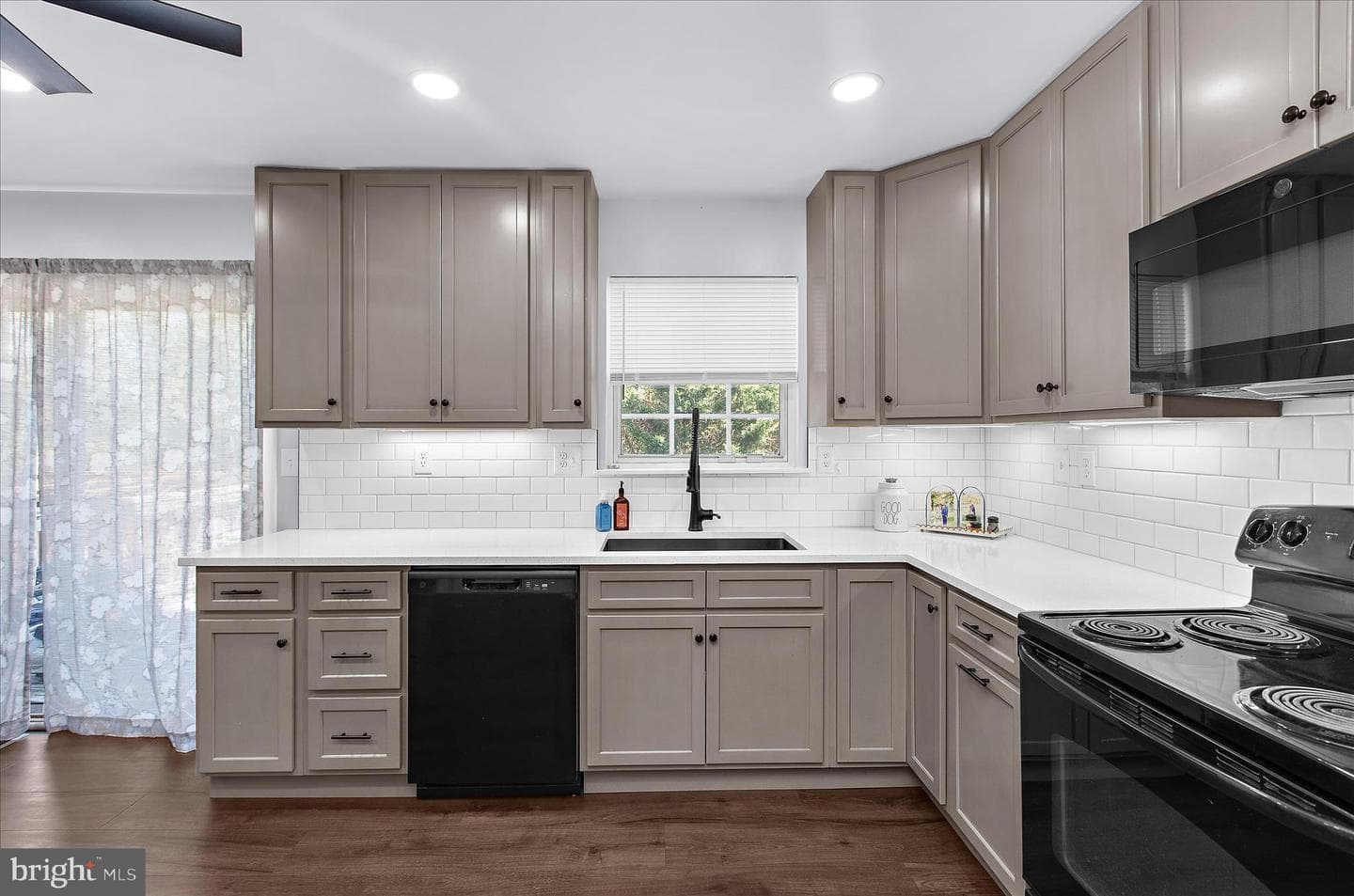 458 Logan Drive photo 8
