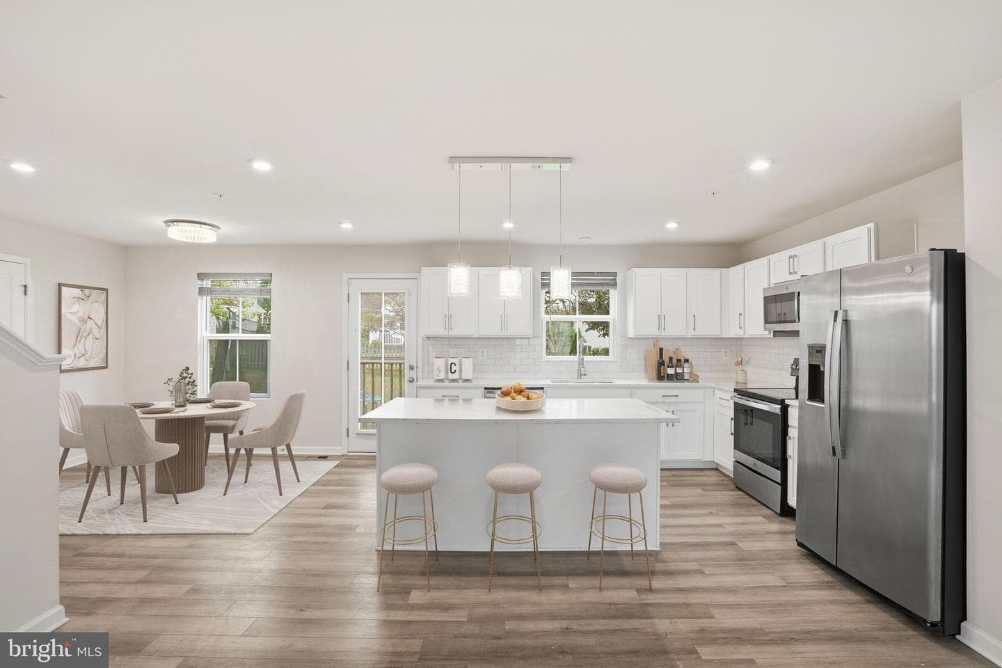 213 Pickett Street photo 12