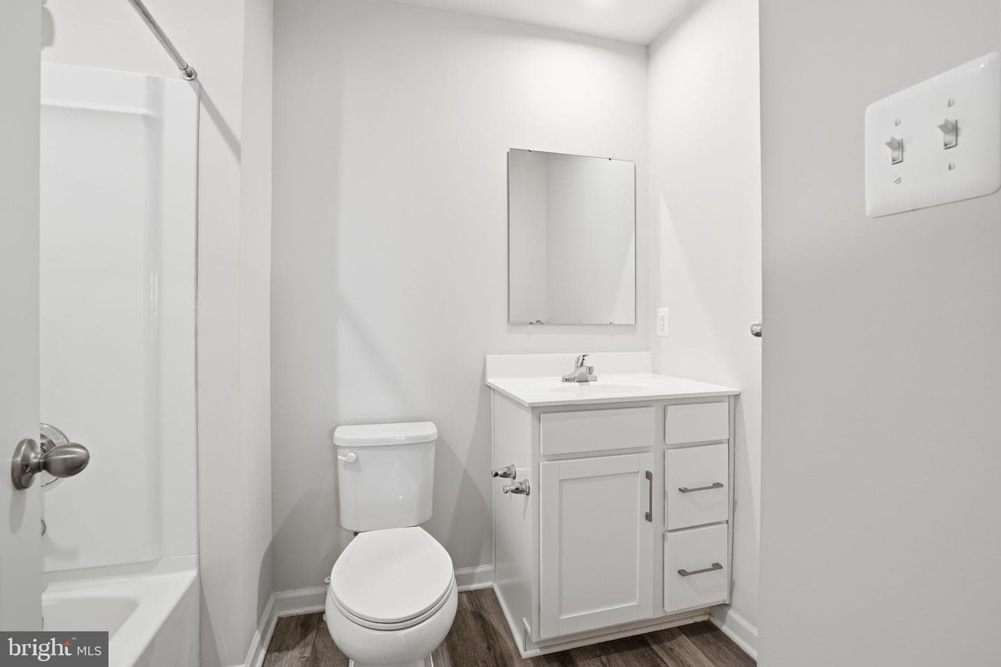213 Pickett Street photo 37