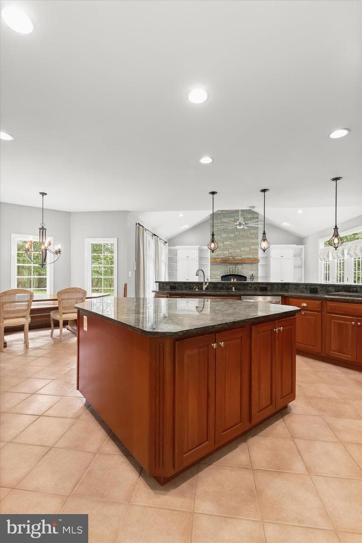 2400 Summerfield Drive photo 28