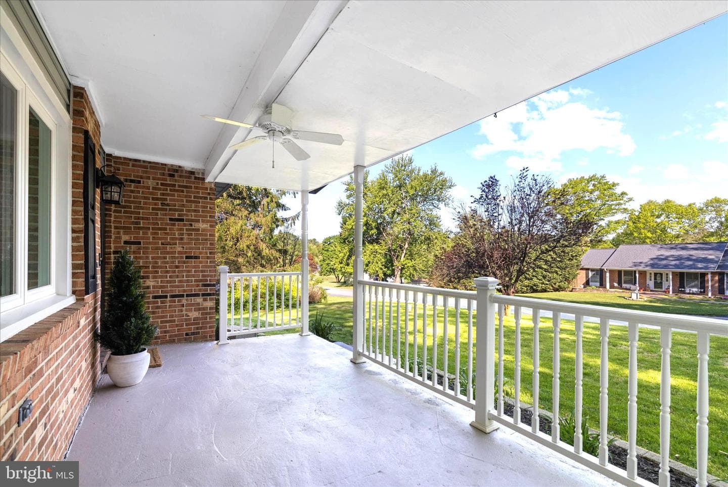 2505 Lewis Lane photo 4
