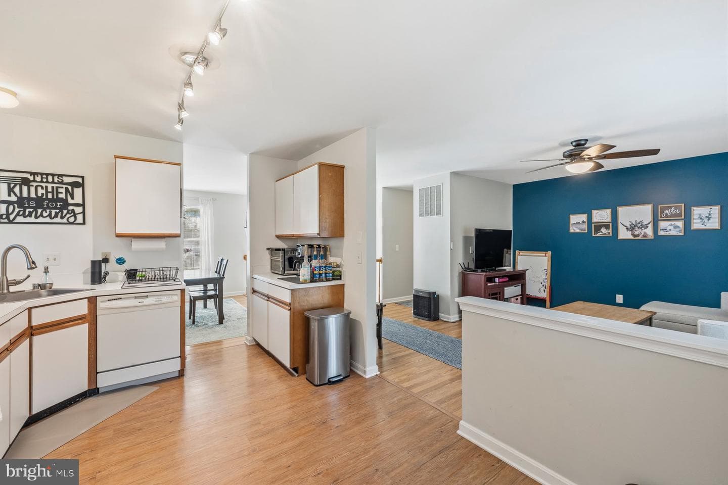 1183 Jo Apter Pl photo 11