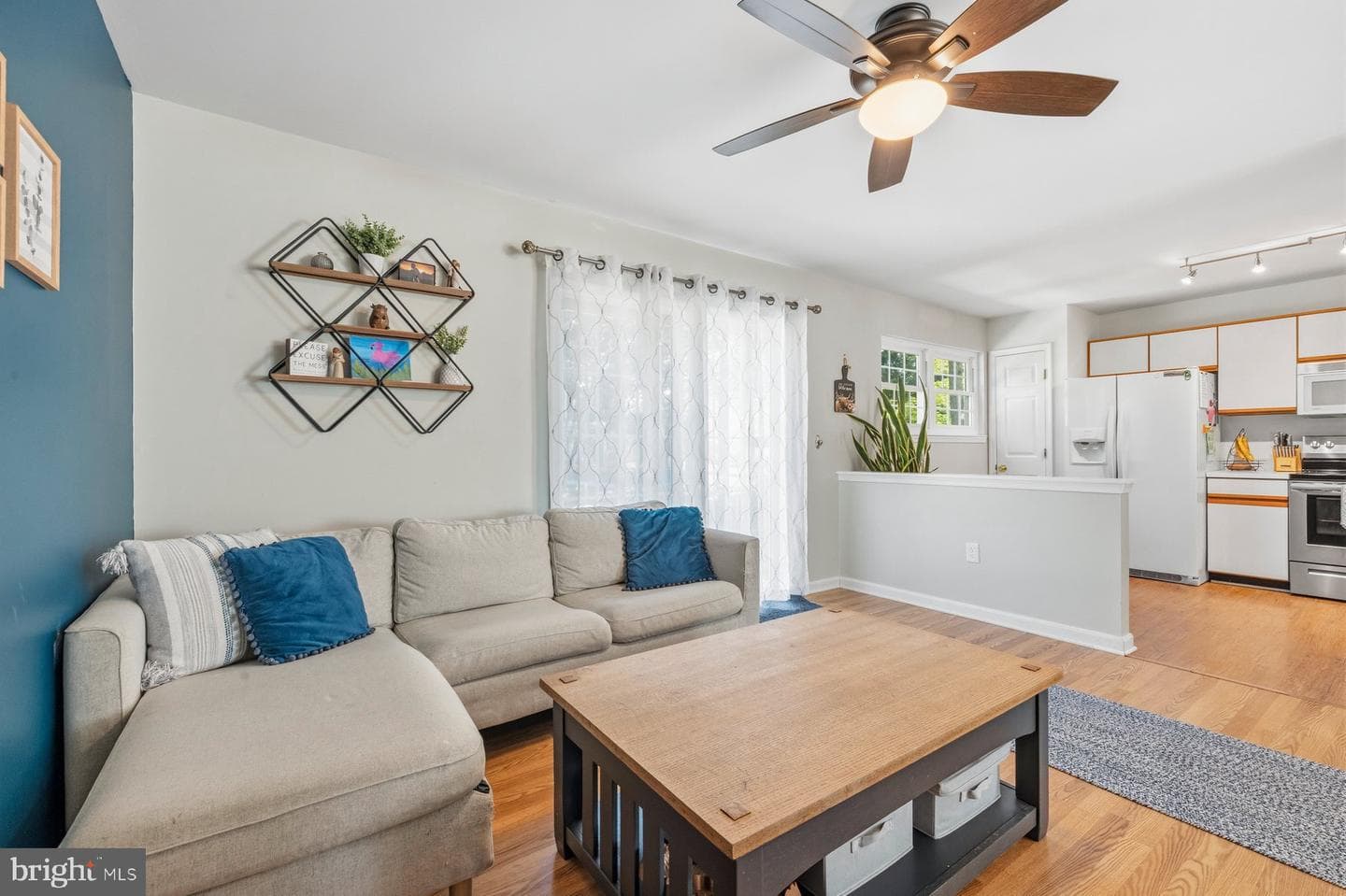 1183 Jo Apter Pl photo 6
