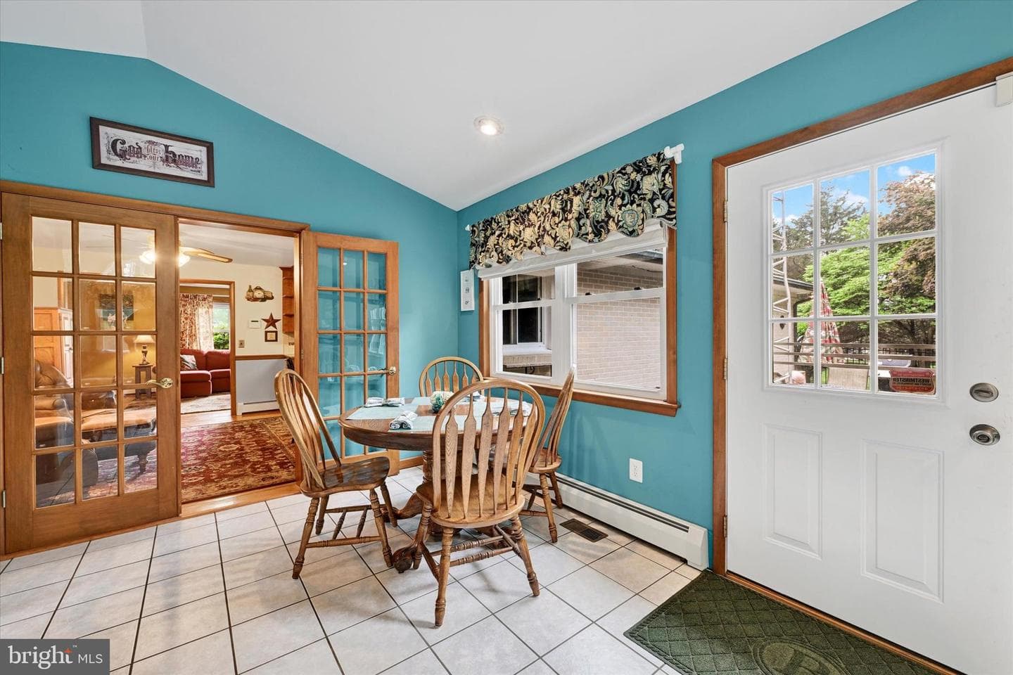 1609 Fairmount Rd photo 17