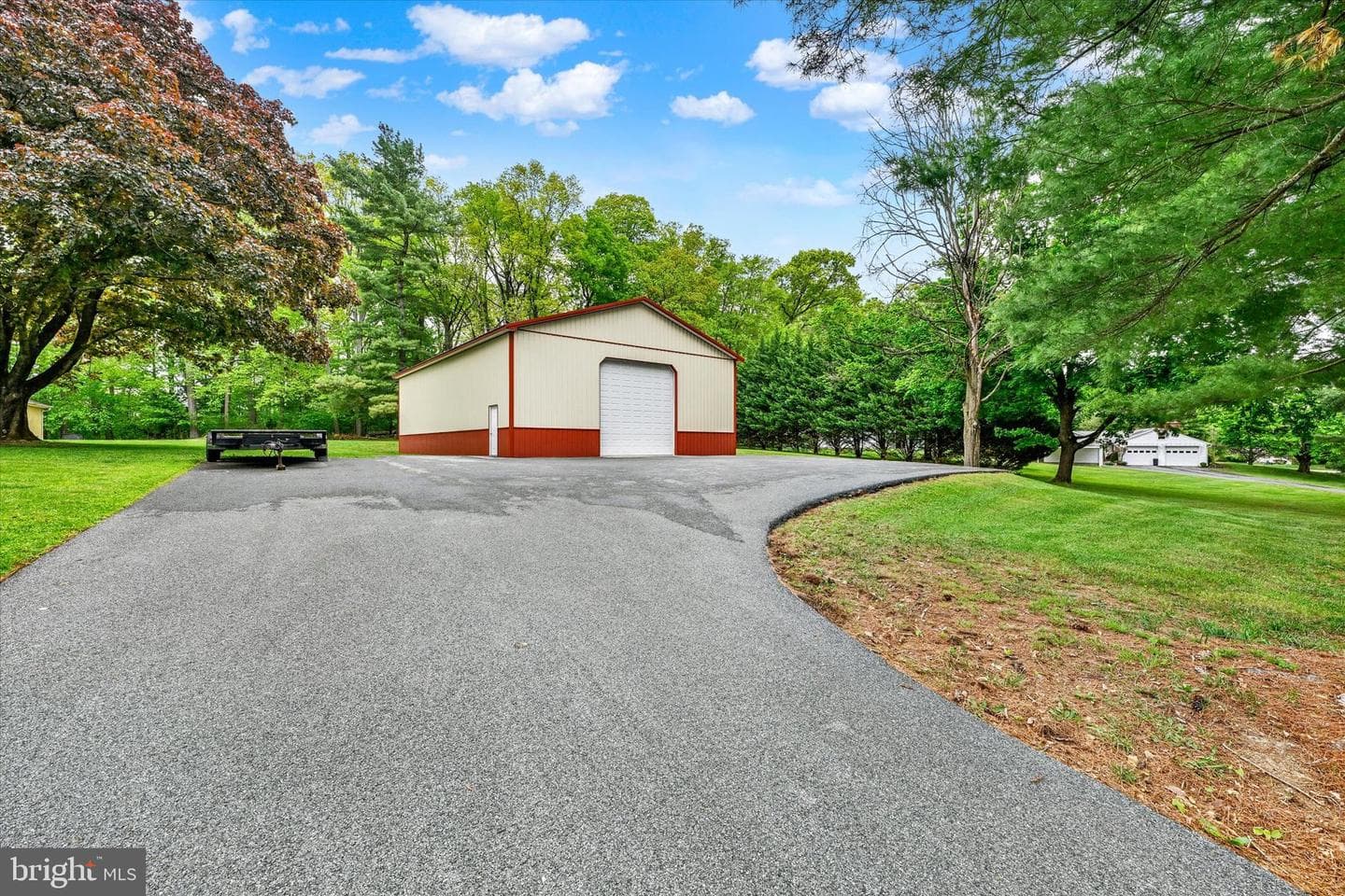 1609 Fairmount Rd photo 4