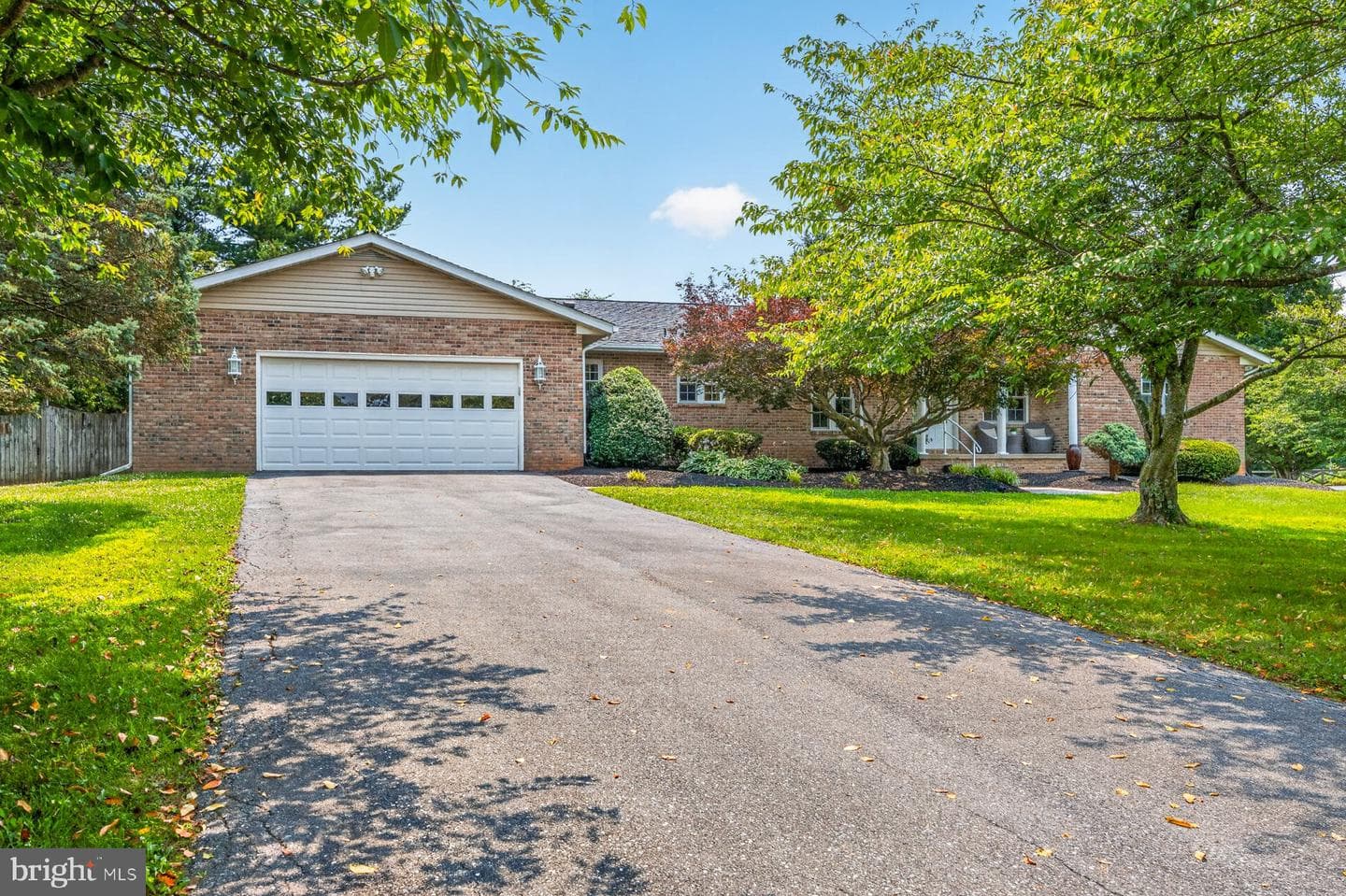 2217 Cherokee Drive photo 2