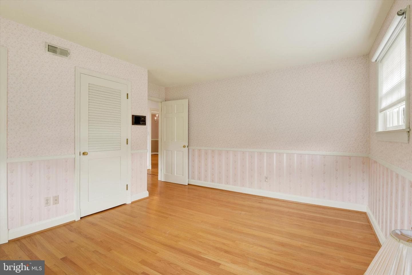 1645 Saint Paul Street photo 39