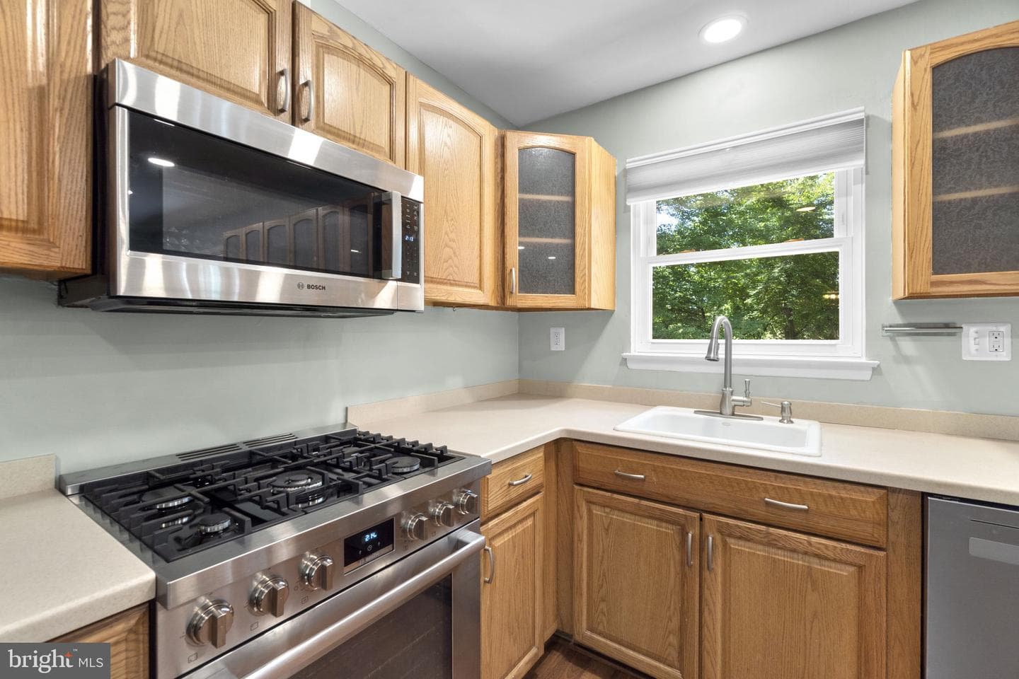 5804 Miriam Drive photo 21