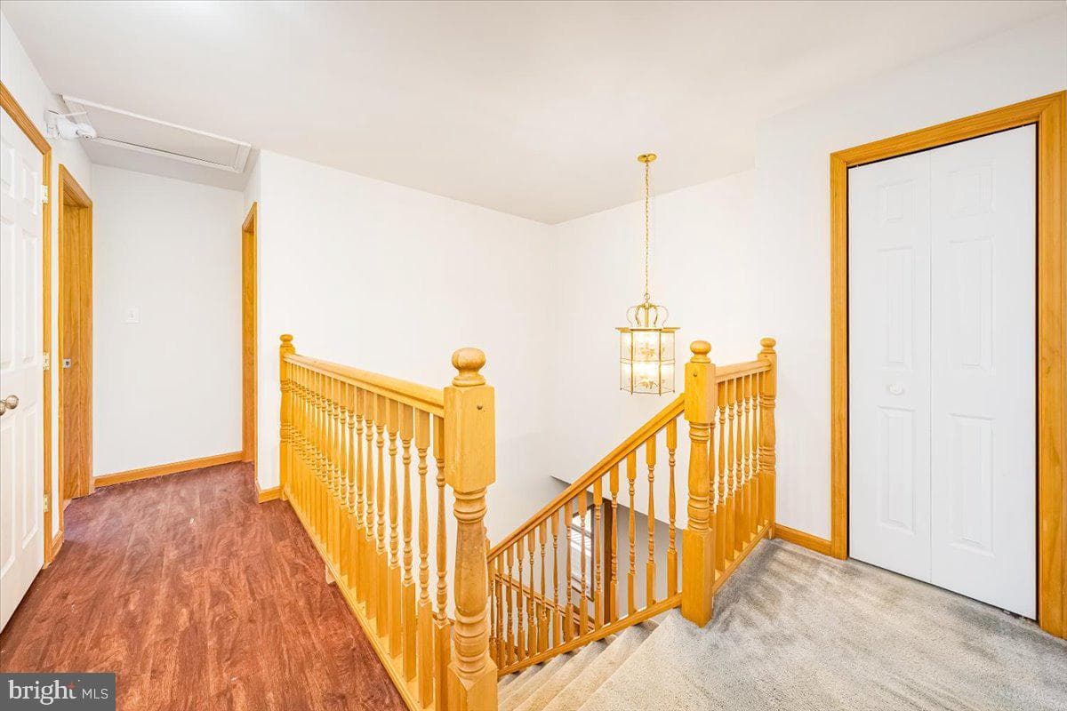 2402 Windisch Drive photo 23