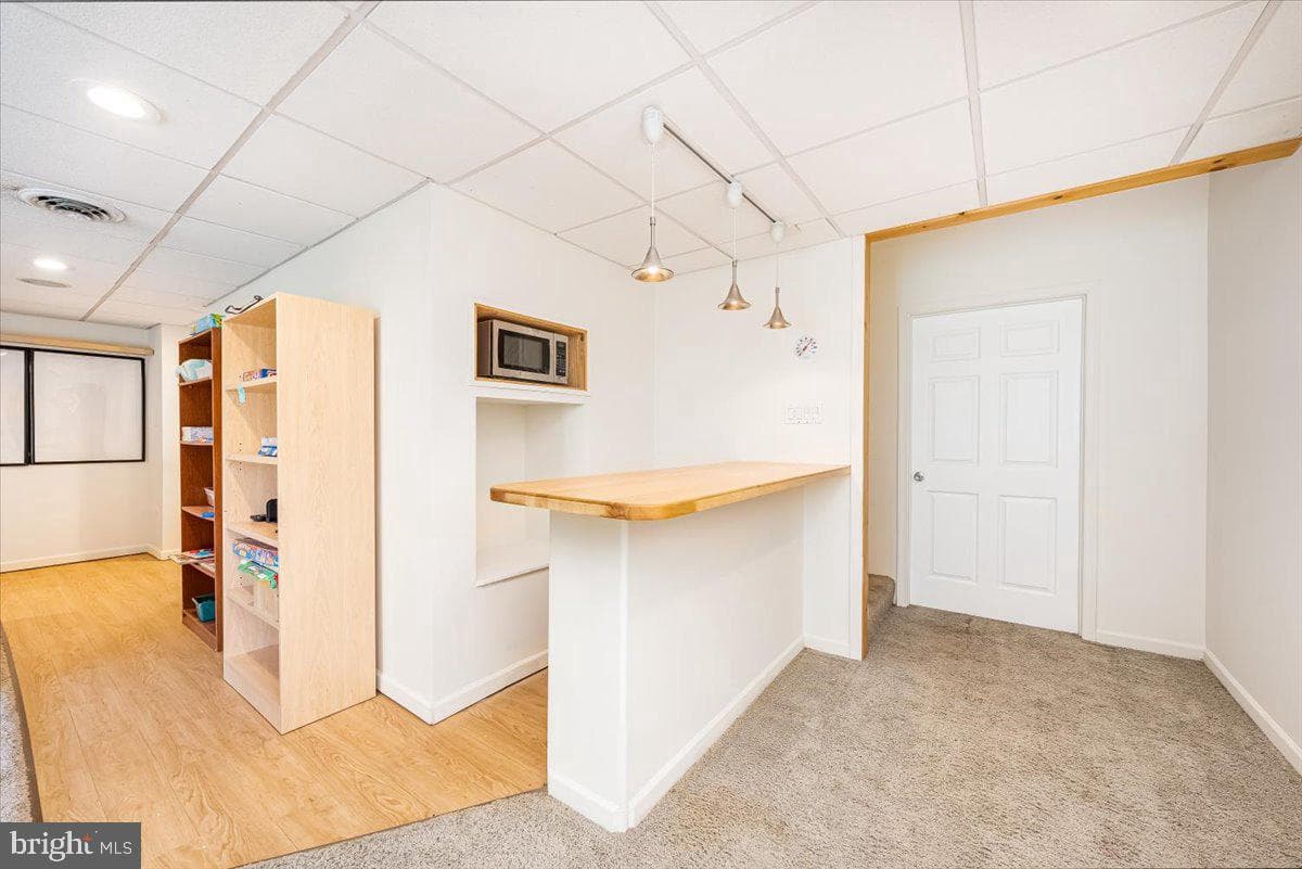 2402 Windisch Drive photo 47