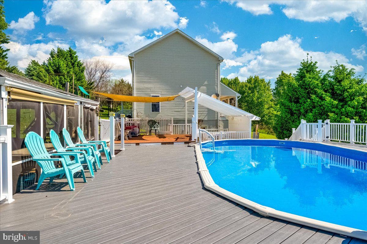 2402 Windisch Drive photo 60