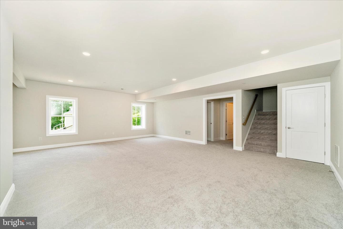 7349 2nd Avenue photo 34