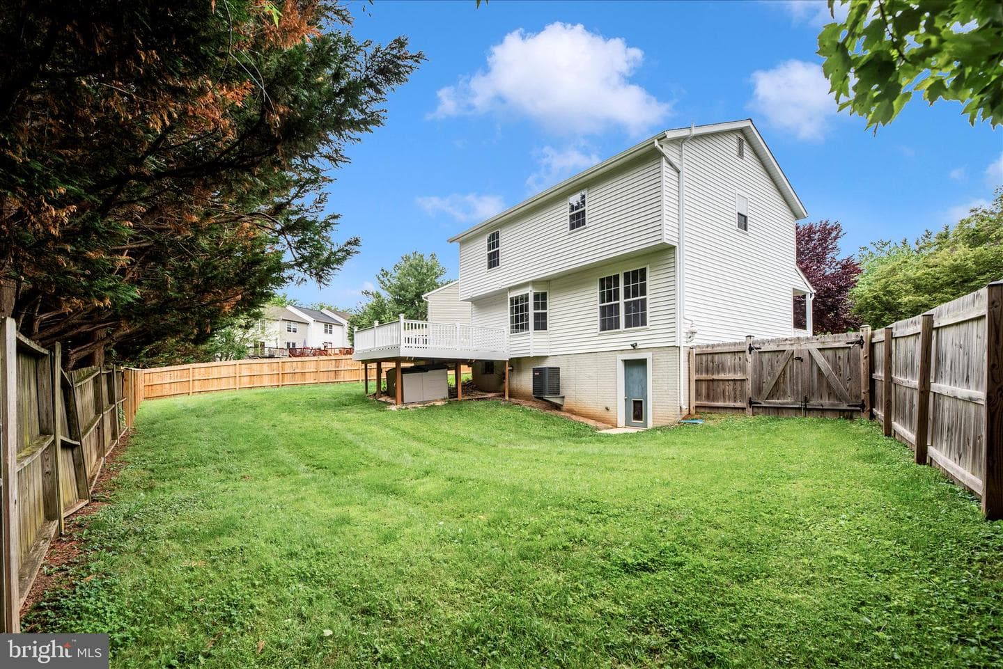 705 Spotters Court photo 54