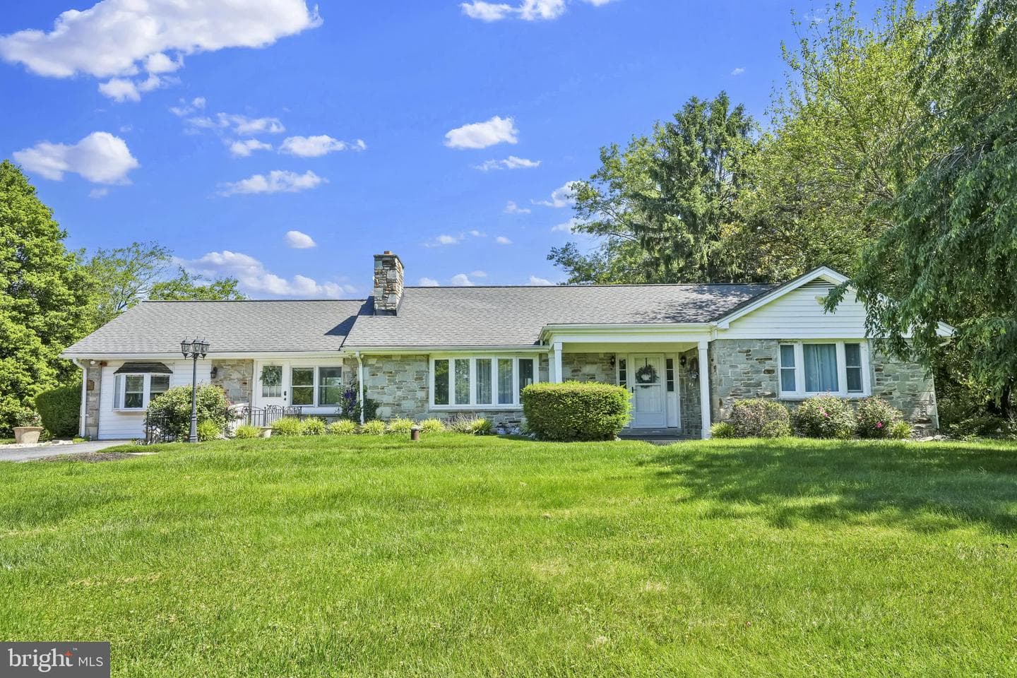 3300 Hawks Hill Rd photo 3
