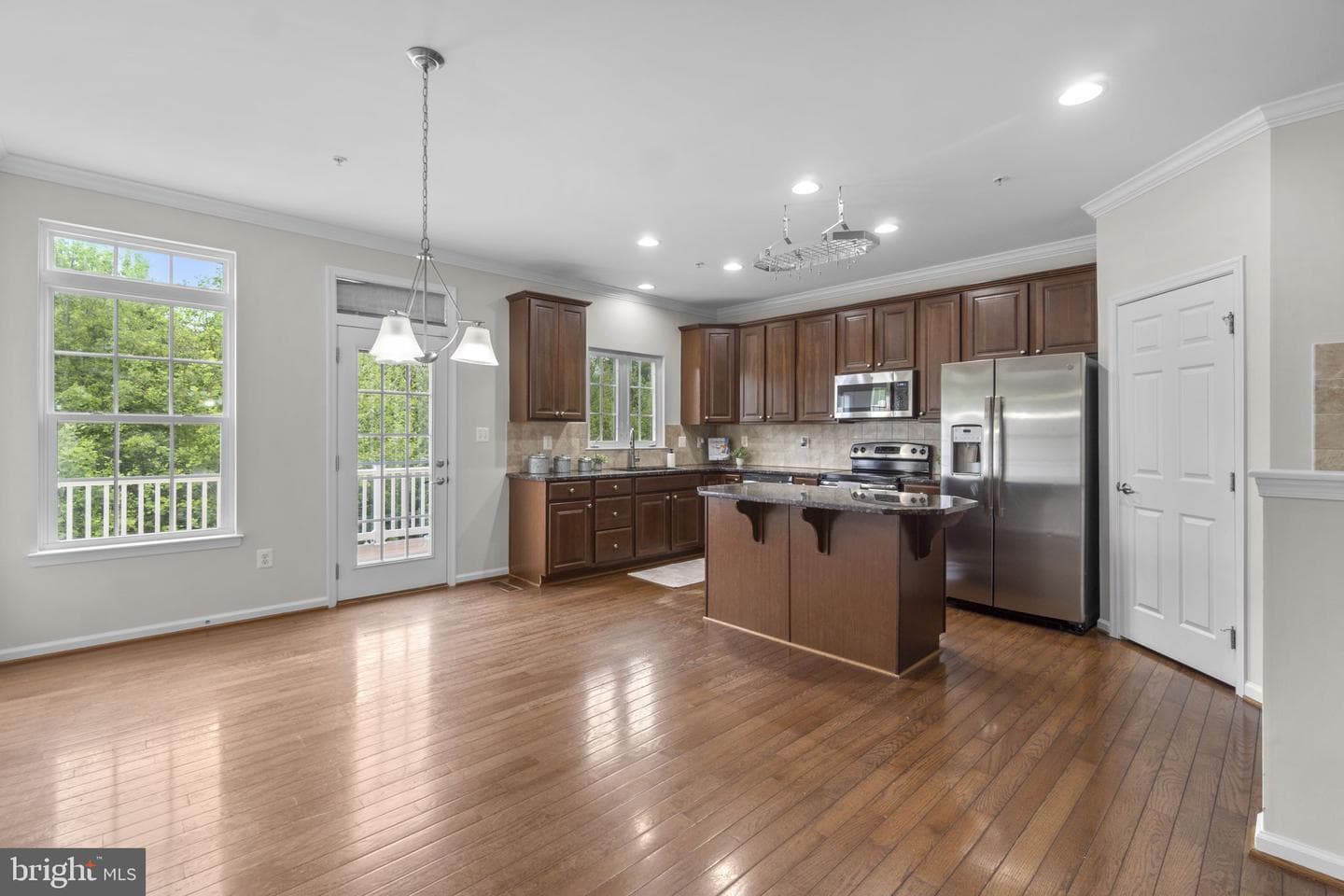 7563 Willow Bottom Road photo 3