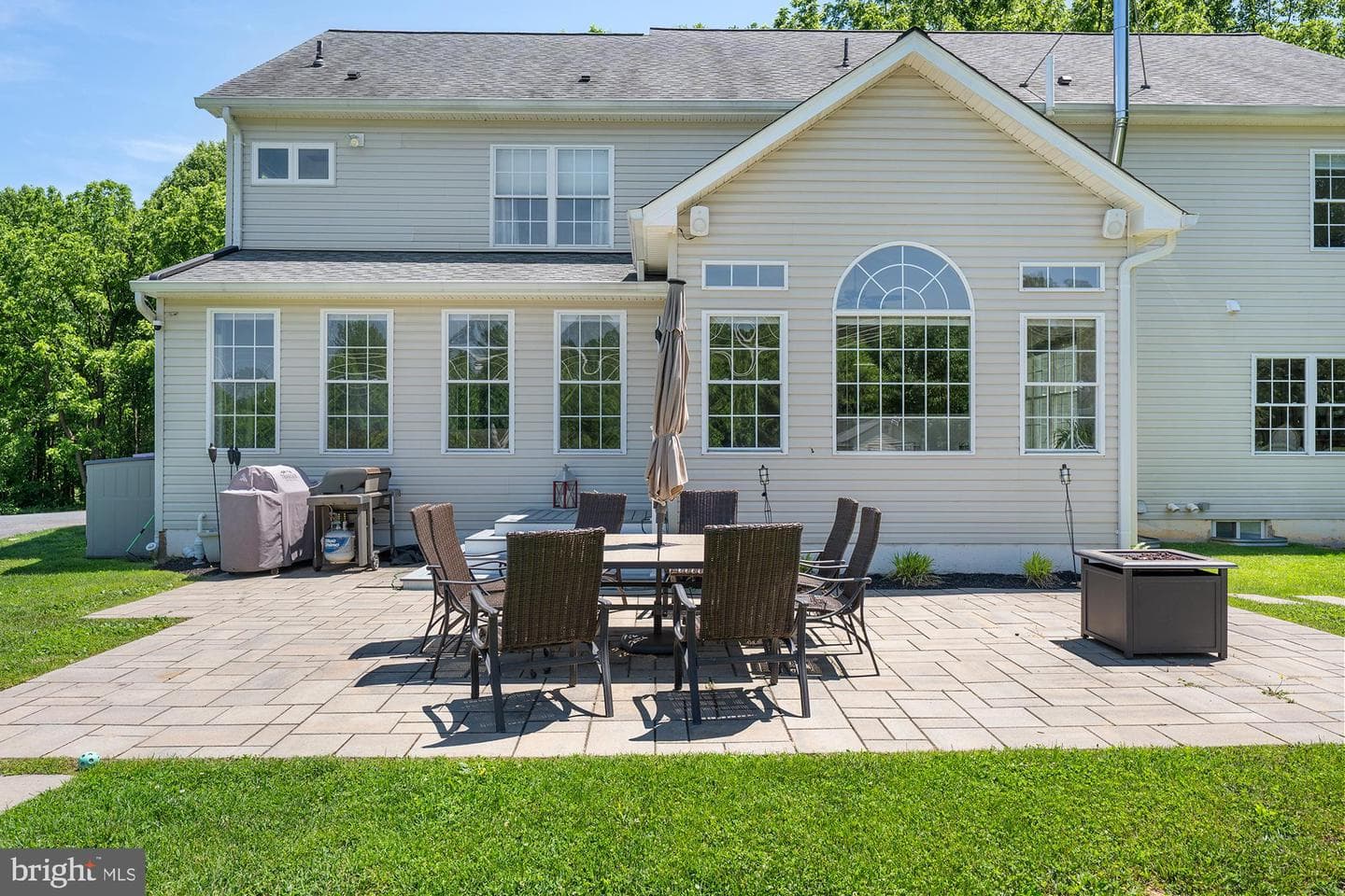1650 Village Green Drive photo 38
