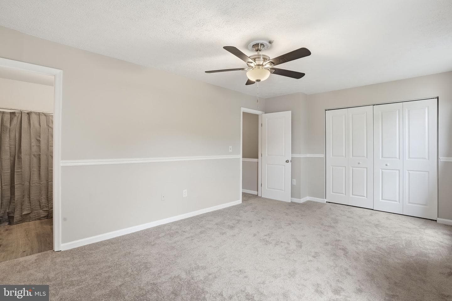 847 Medinah Circle photo 12