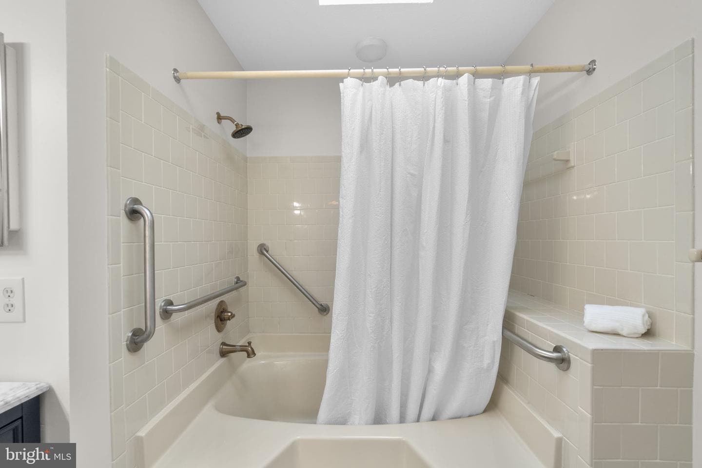 76 Marhill Court photo 33