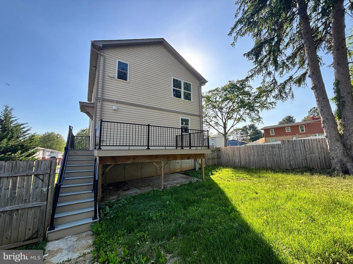 191 E George Street photo 3