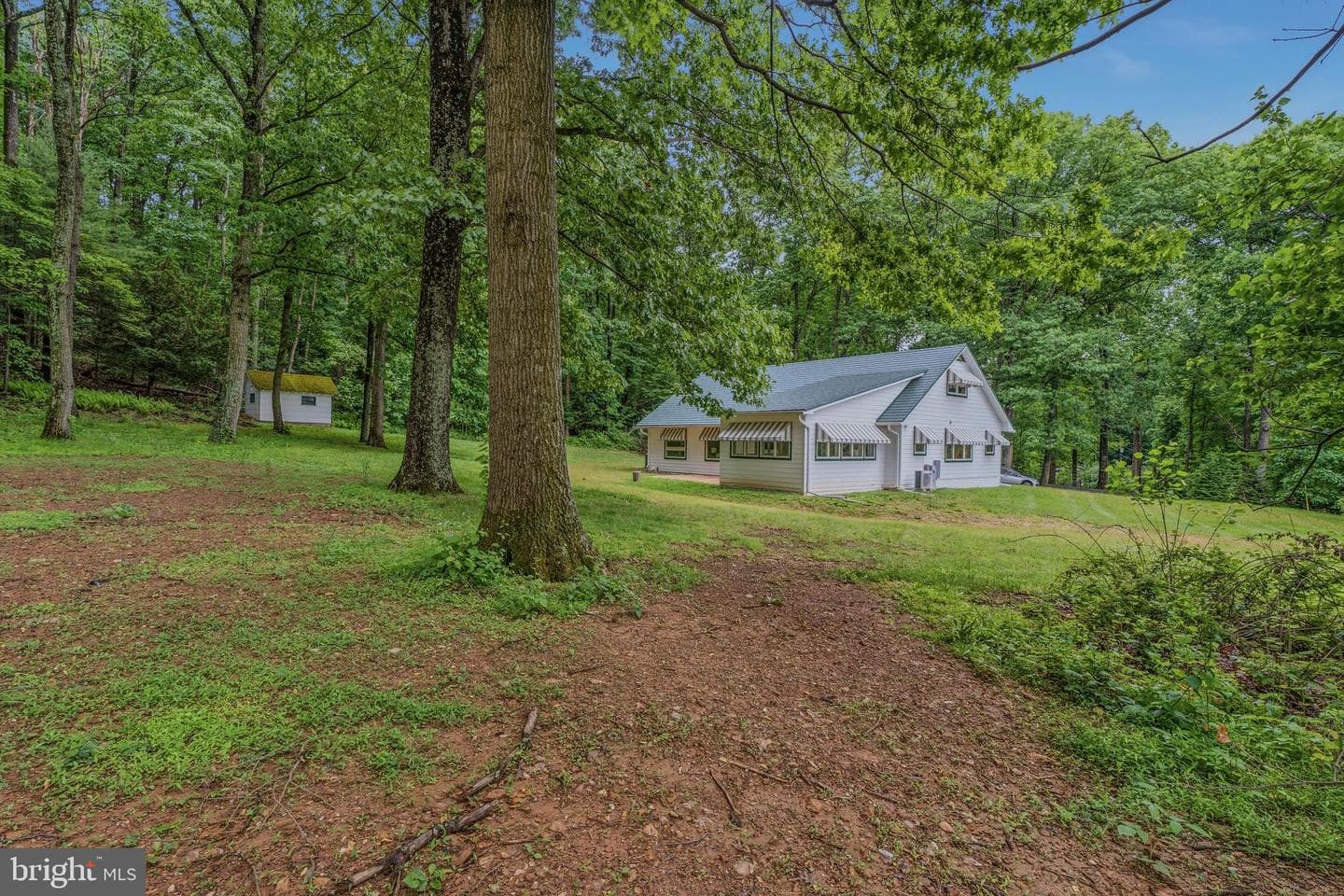 2425 Albert Rill Road photo 45