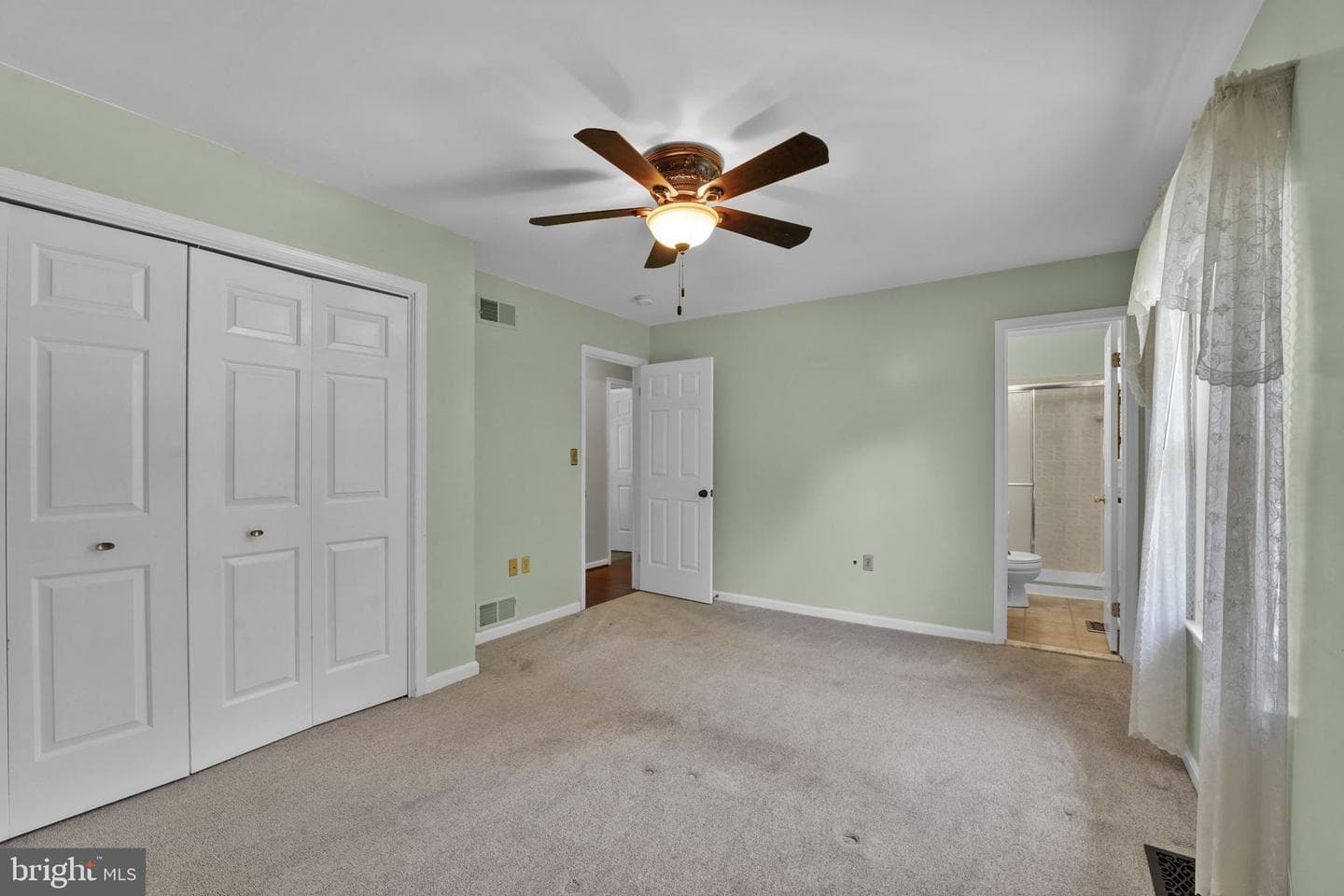 7094 Saddle Drive photo 17