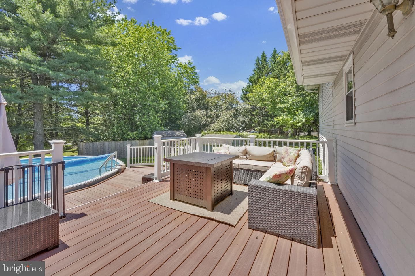 7094 Saddle Drive photo 38