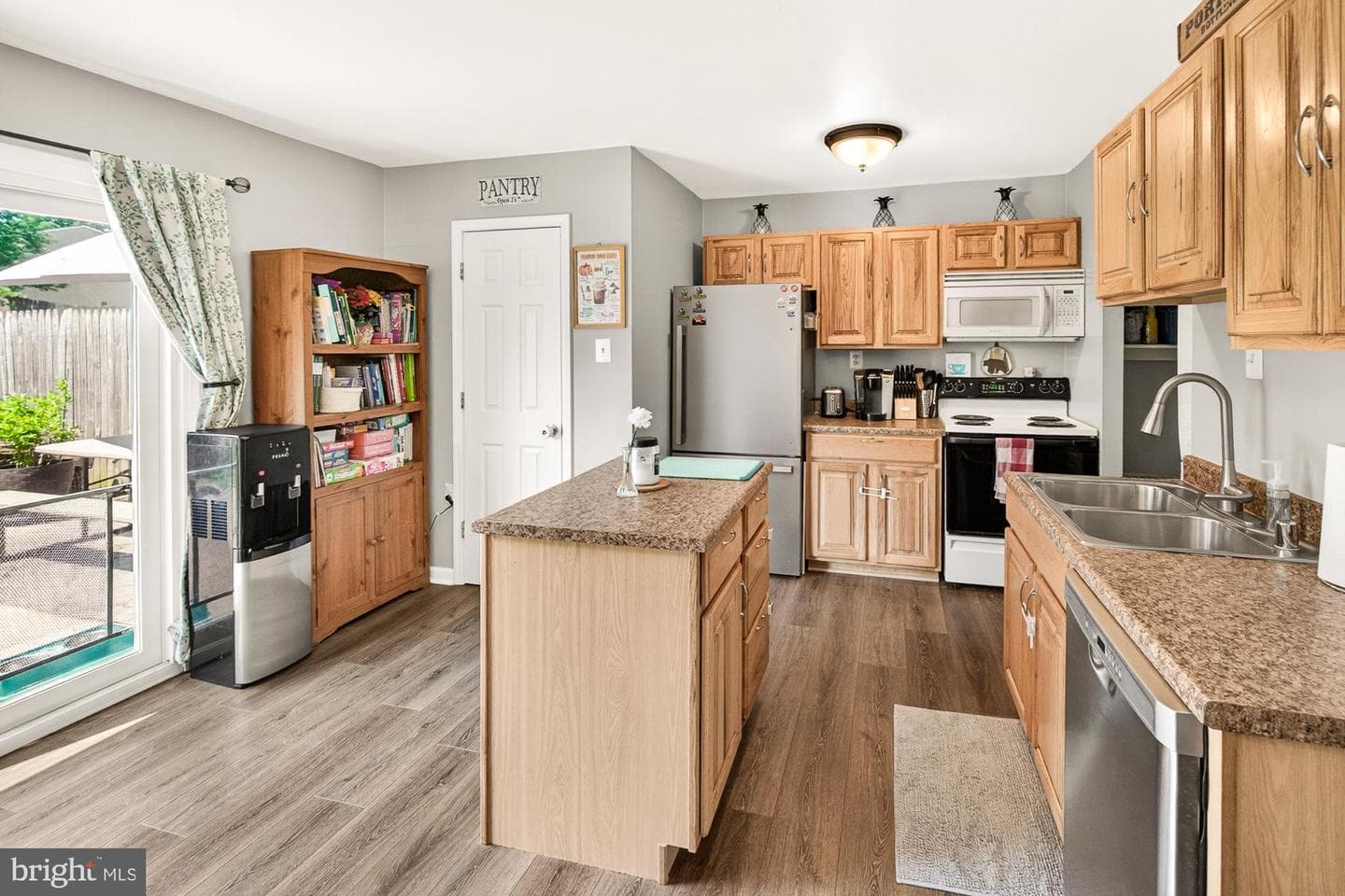 530 Daisy Drive photo 15