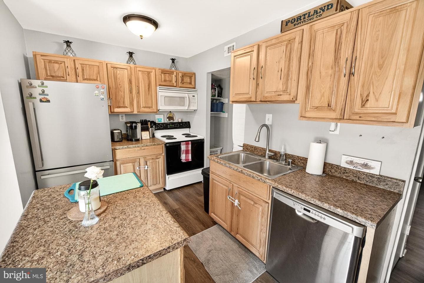 530 Daisy Drive photo 18