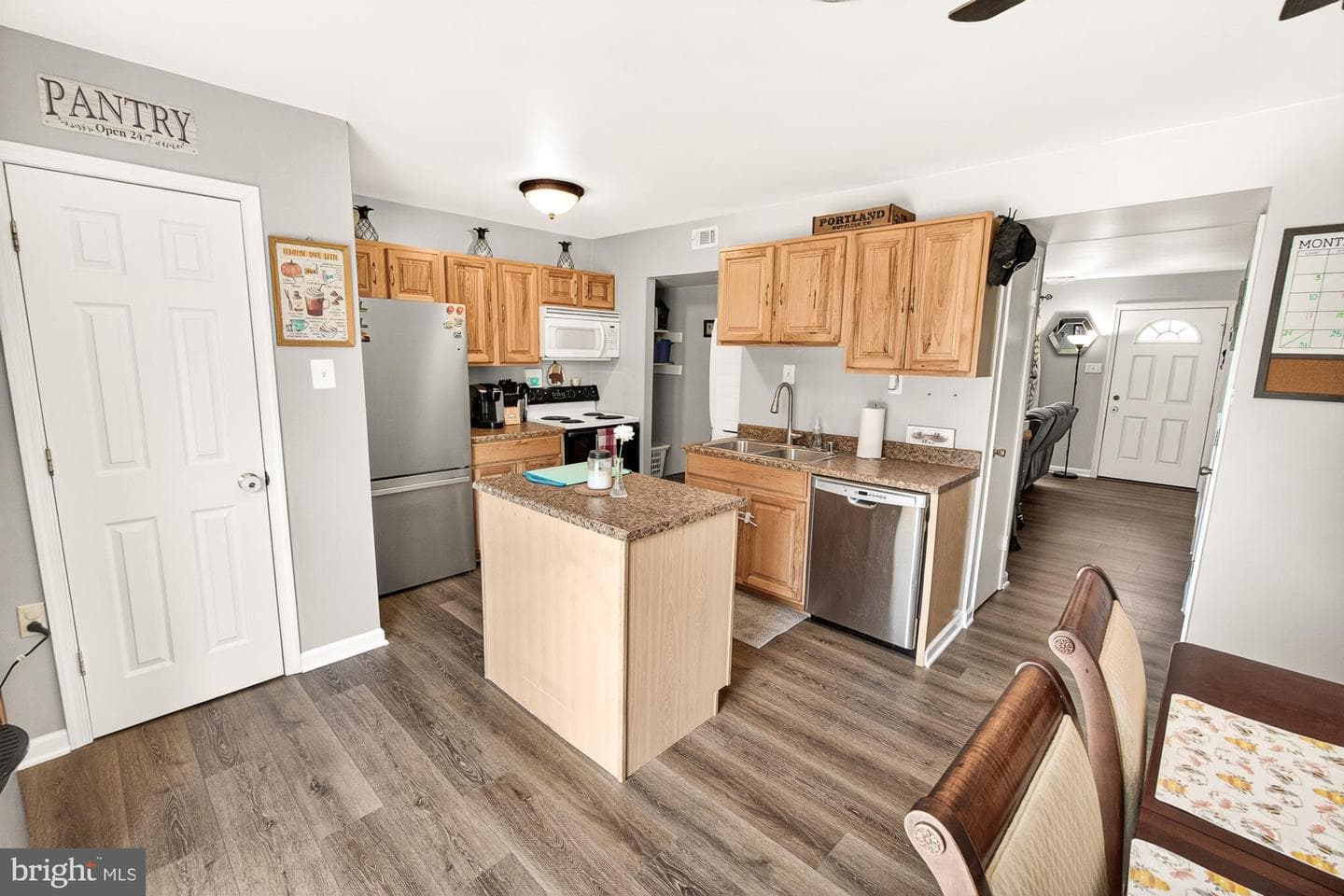 530 Daisy Drive photo 19