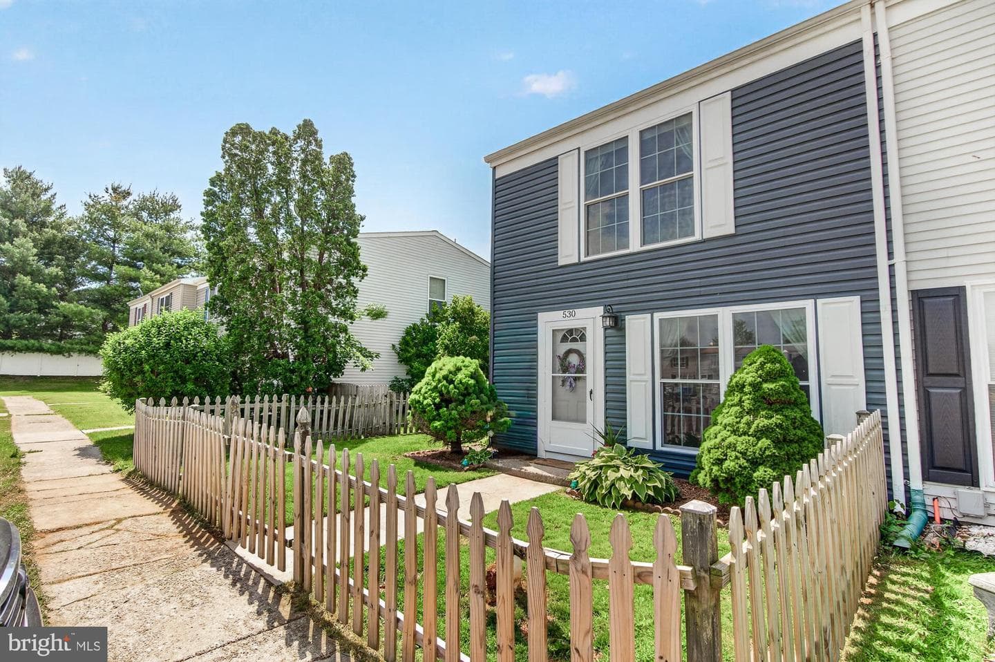 530 Daisy Drive photo 2