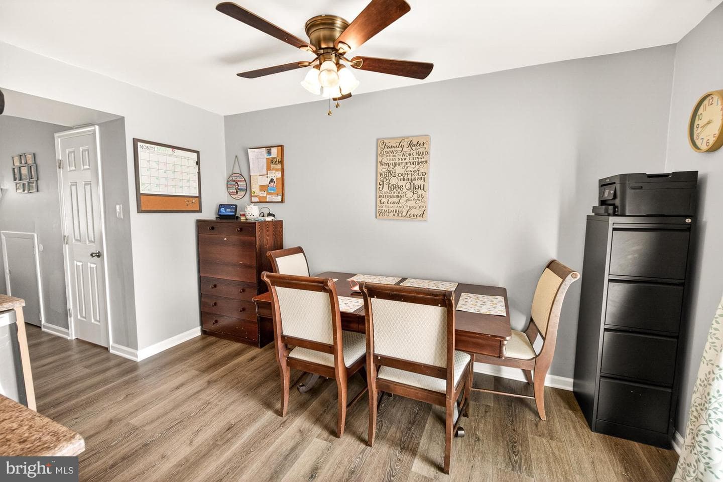 530 Daisy Drive photo 8