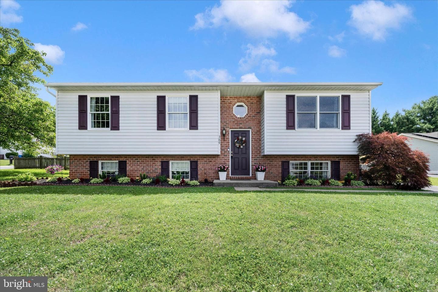 389 Mountain Laurel Court photo 2