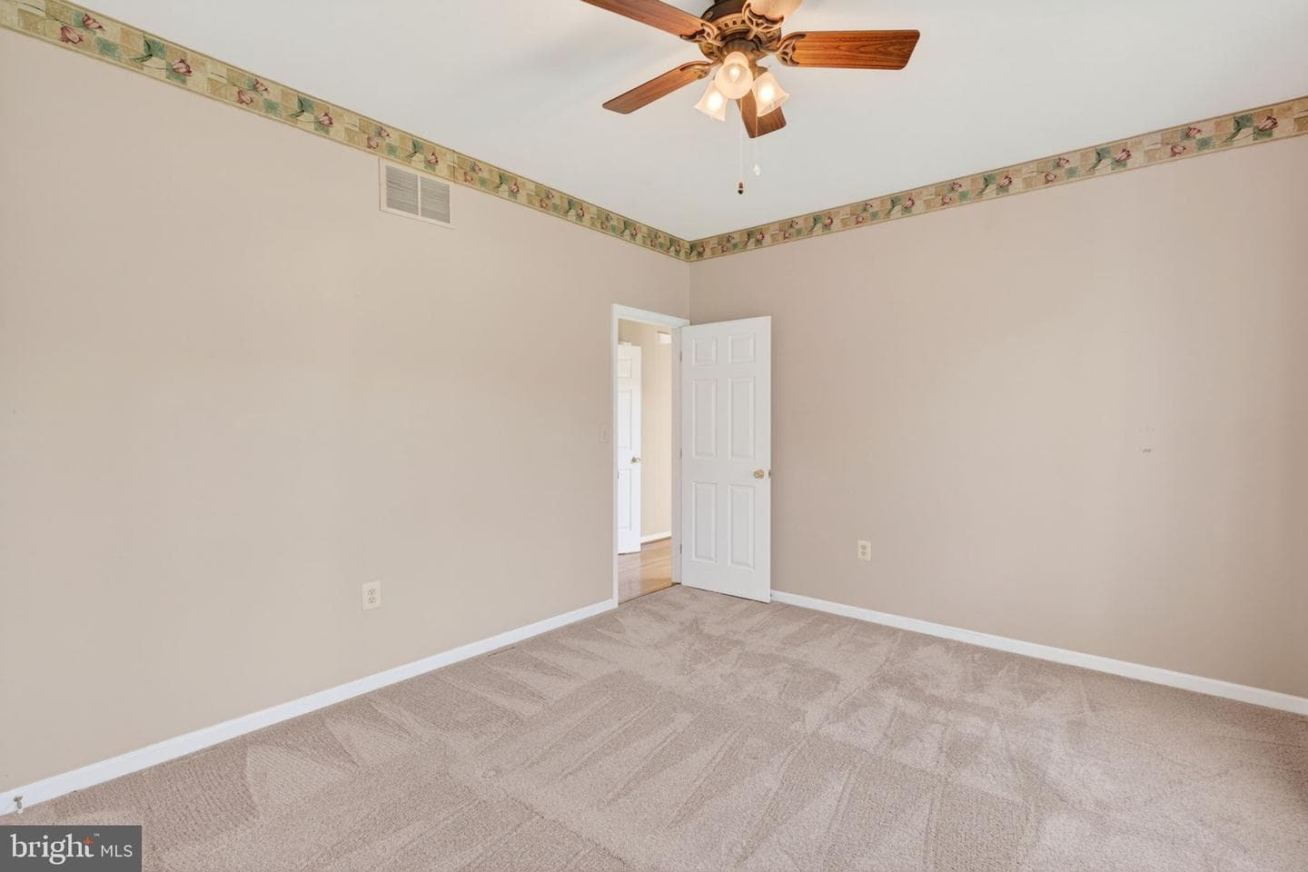 710 Waters Edge Court photo 37
