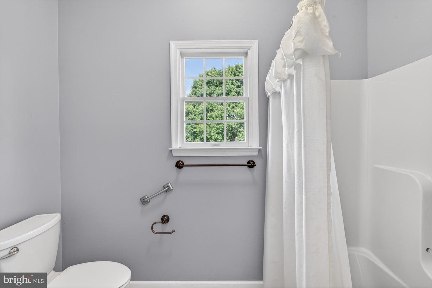710 Waters Edge Court photo 39