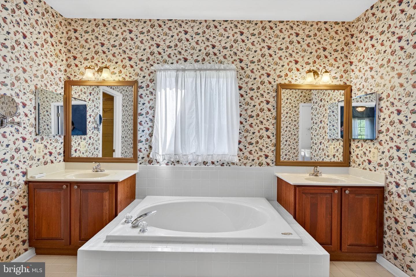 710 Waters Edge Court photo 67