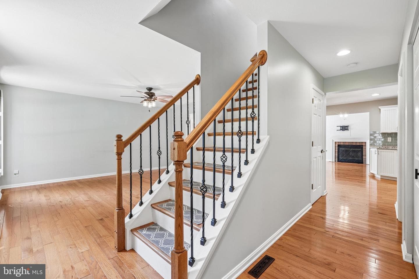 74 Marhill Court photo 6