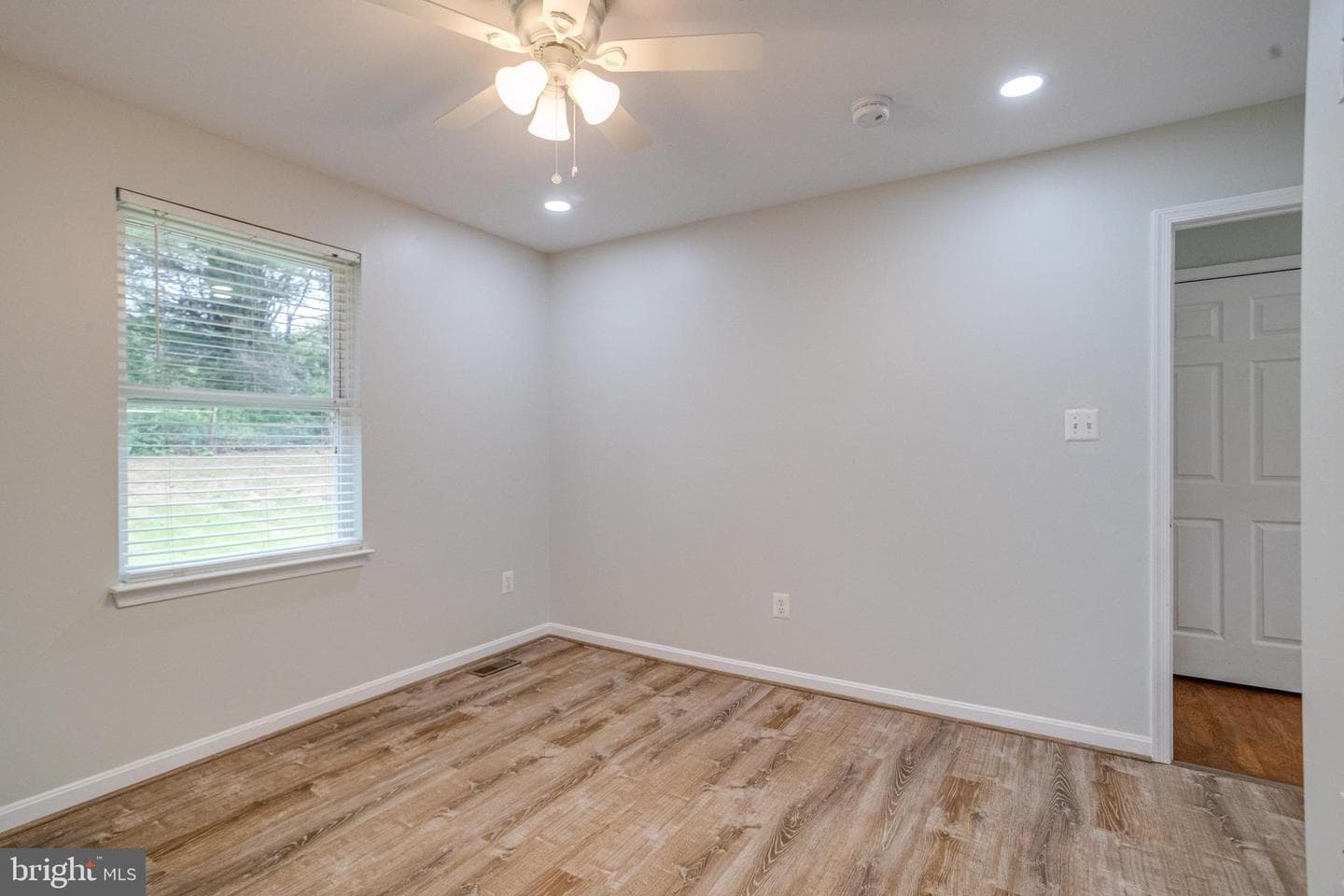 7002 Bristol Place photo 31