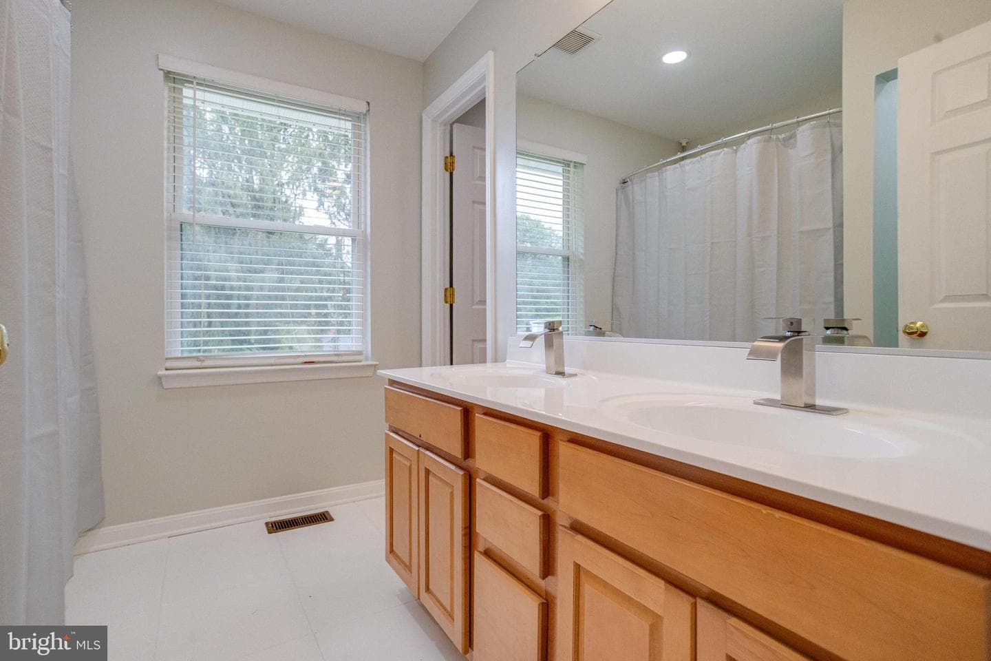 7002 Bristol Place photo 39