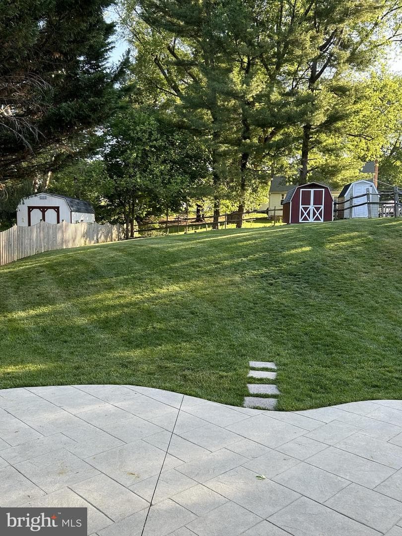 628 Autumn Sky Ct photo 33