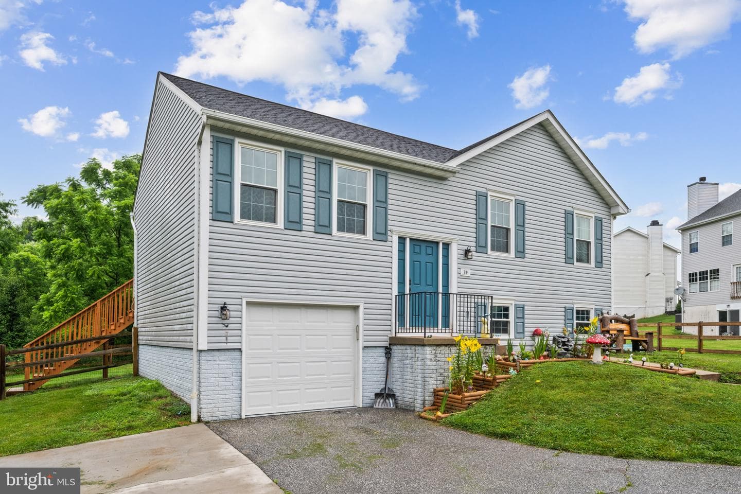 79 Crimson Avenue photo 3