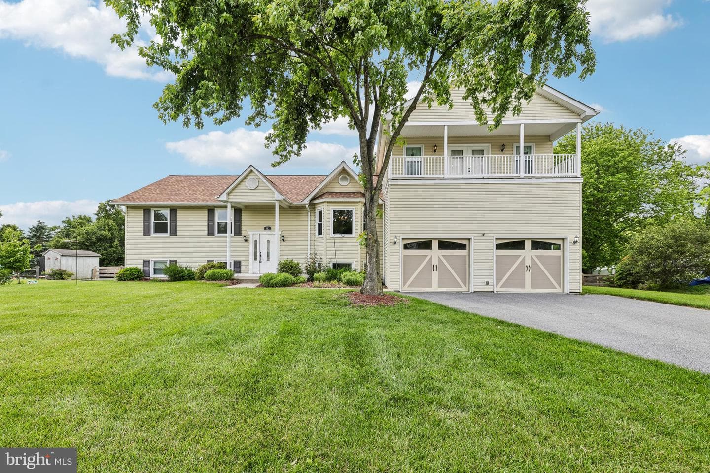 902 Clauser Court photo 1