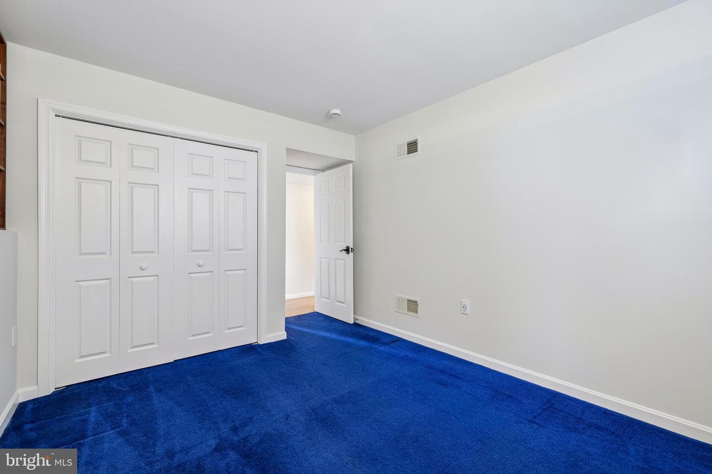 902 Clauser Court photo 31