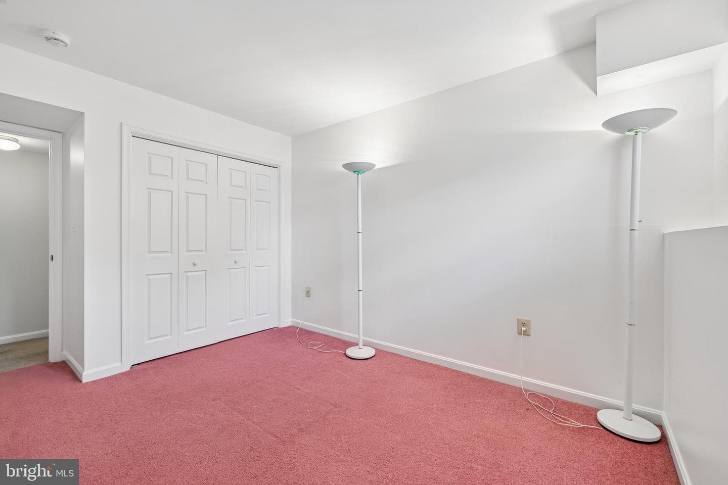 902 Clauser Court photo 34