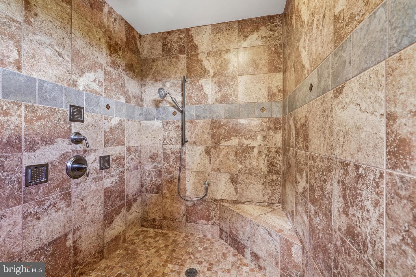 902 Clauser Court photo 46
