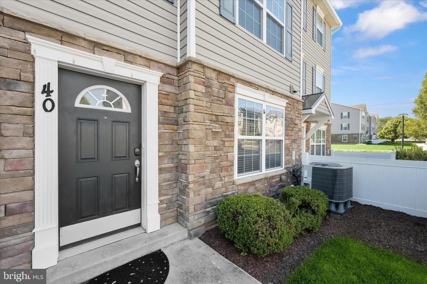 1900 Lennox Drive #40