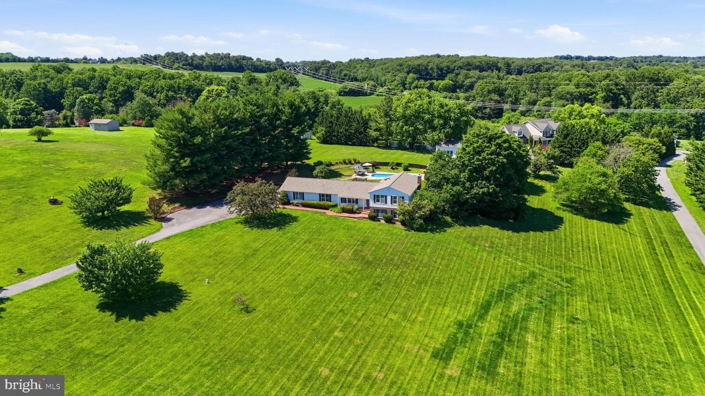 3814 Boteler Road photo 48