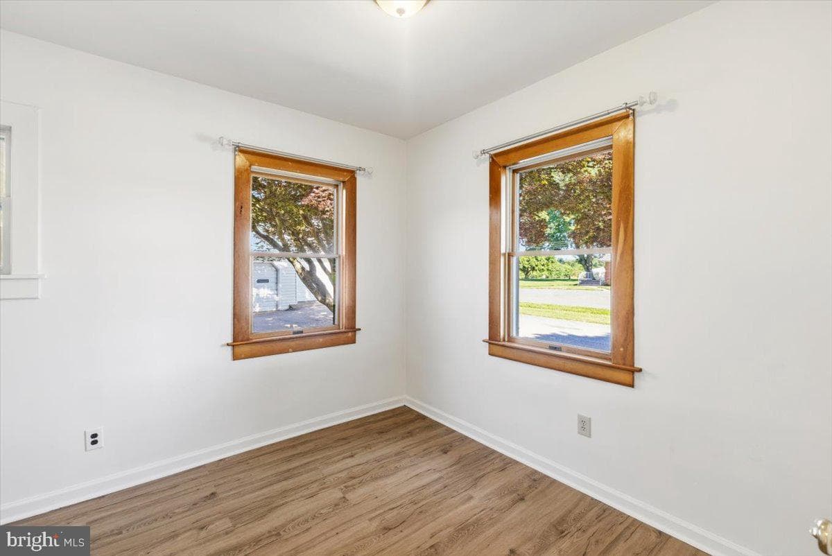 6824 Woodbine Road photo 17